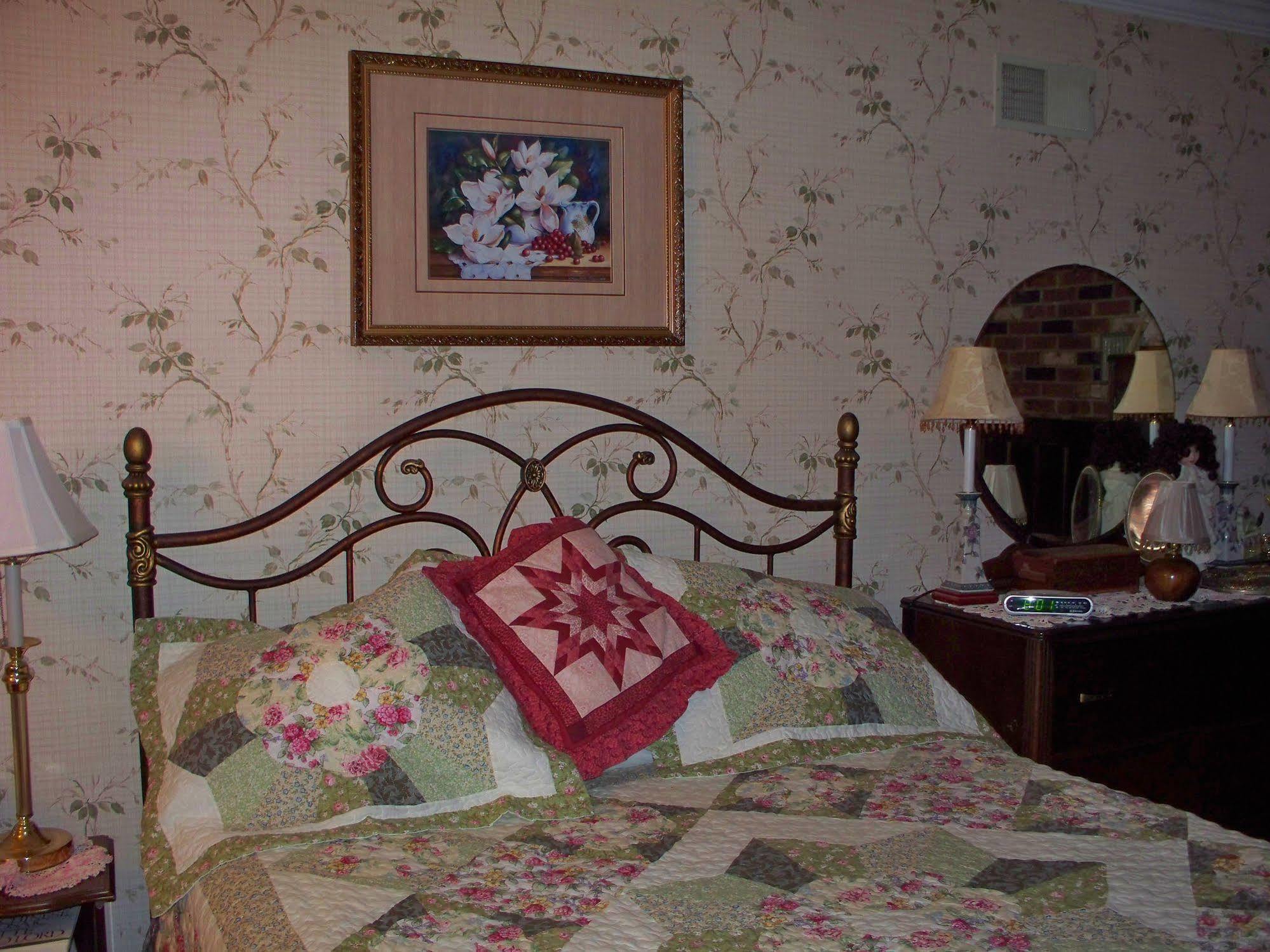 Bear House Bed And Breakfast Dover Exterior photo